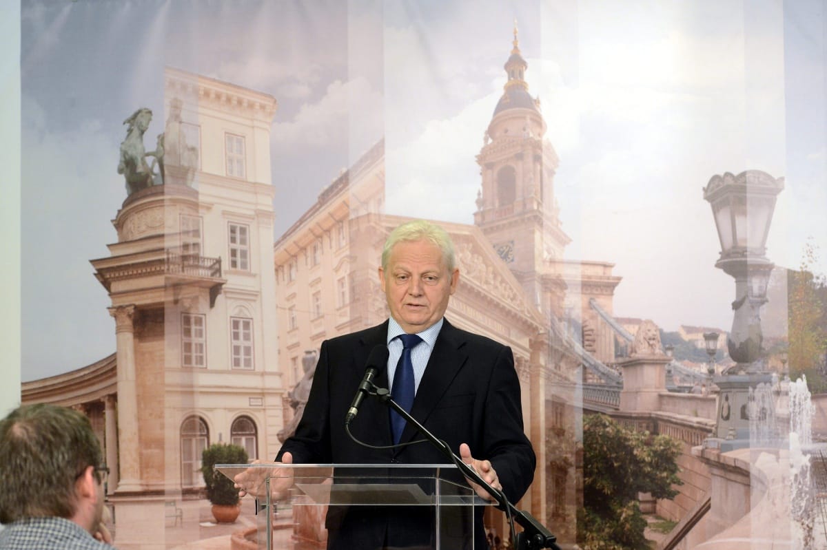 Tarlós rendkívüli ülést hívott össze