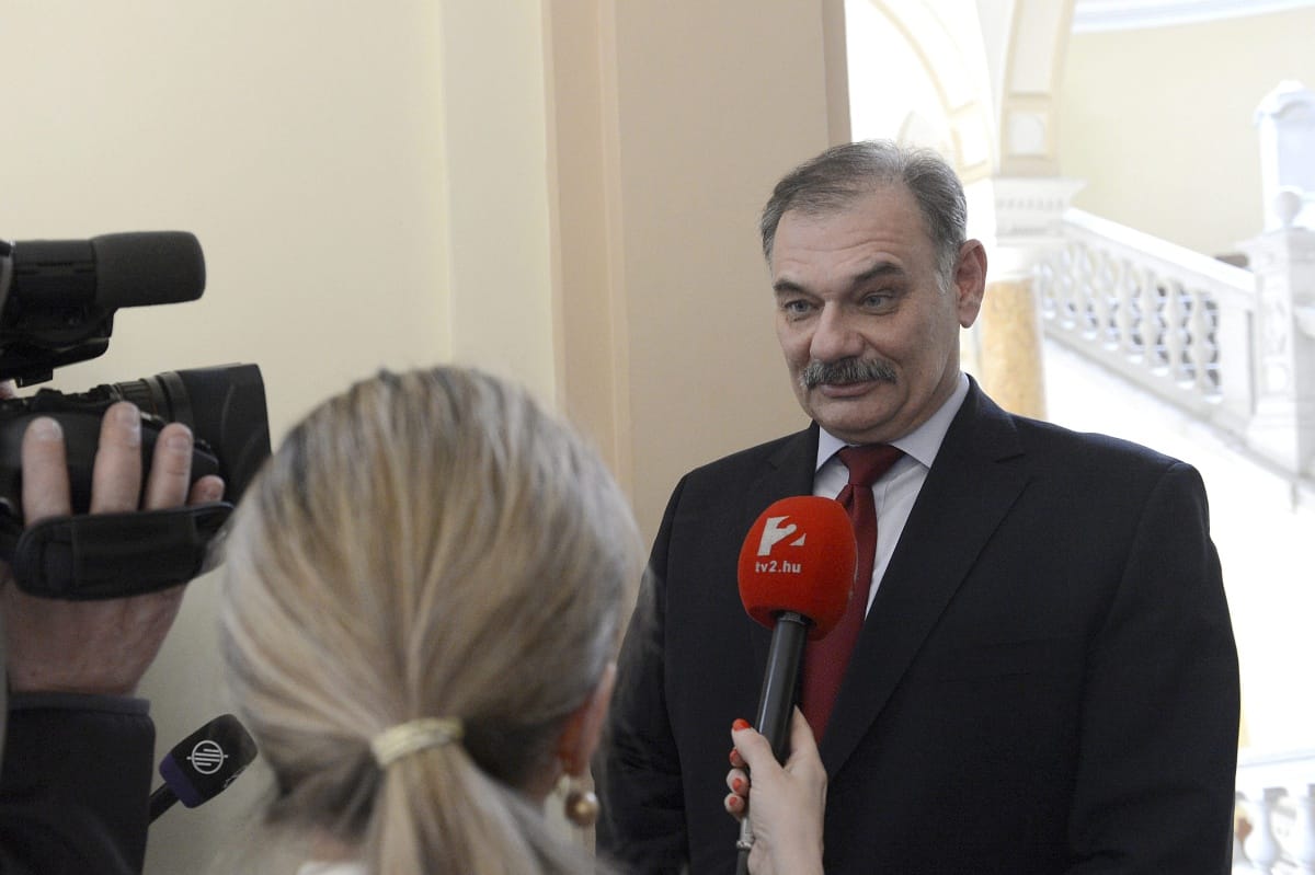 A Fidesz szerint felháborító, hogy Hiszékenyt felmentette a bíróság