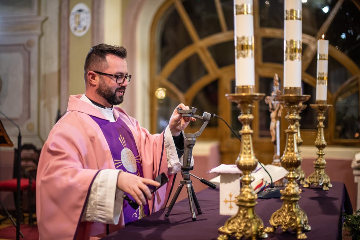Nem lesznek még nyilvánosak a misék Budapesten