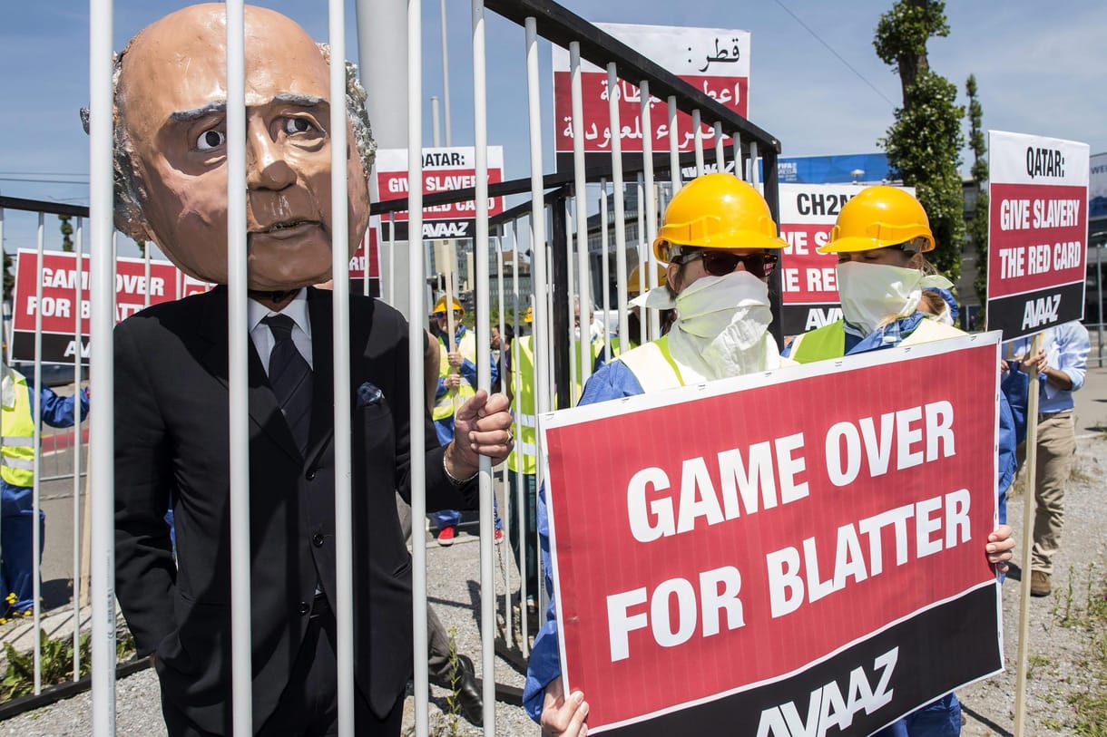A FIFA-t pénzelő óriáscégek azonnal kirúgnák Blattert