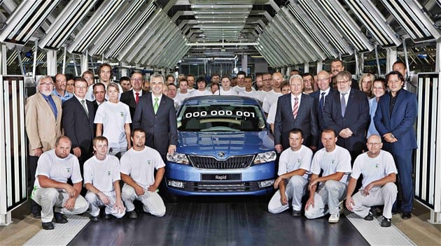 A Skoda ezer eurót keres, az Opel ezer eurót bukik egy kocsin