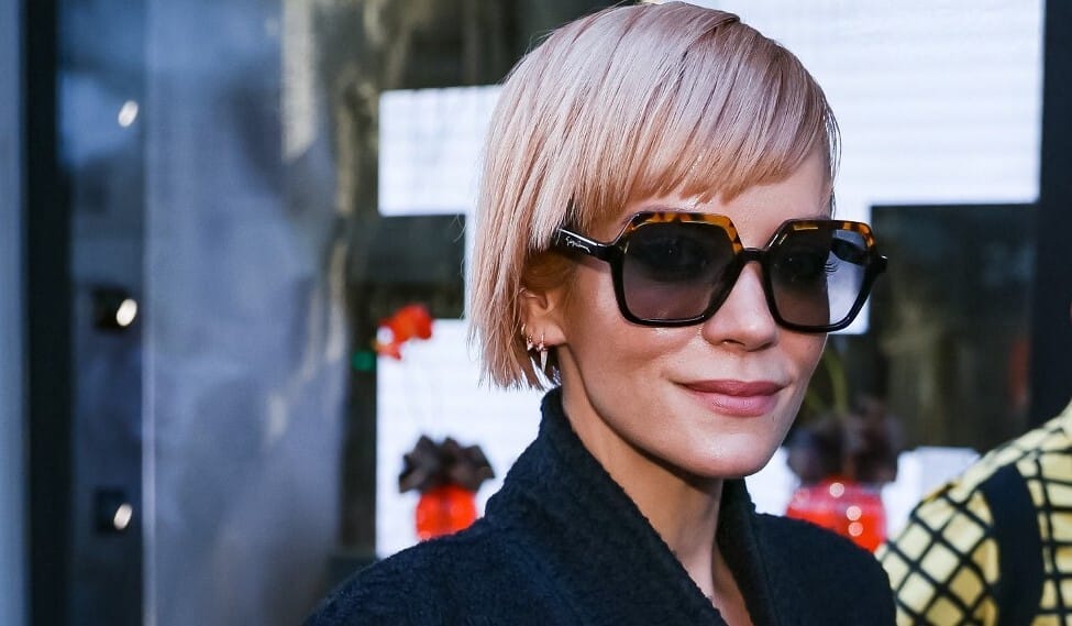 Az OnlyFansen mutogatja a lábait Lily Allen havi 10 dollárért