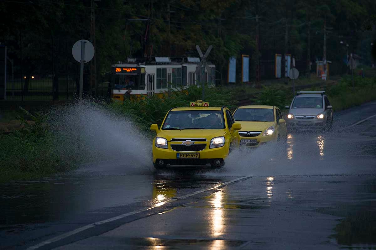 A BKK titkos ellenőrei miatt zúgolódnak a taxisok