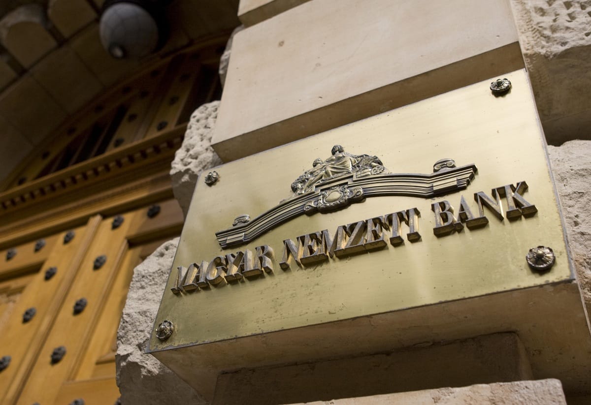 MNB: Minden egyszerre rózsásabb lett