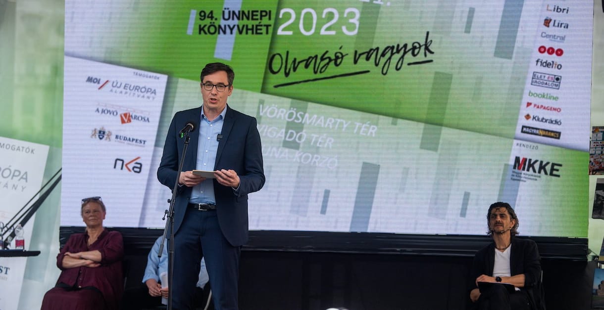 Karácsony: Önjelölt politikai cenzorok is ólálkodnak a könyvtárak, könyvesboltok körül