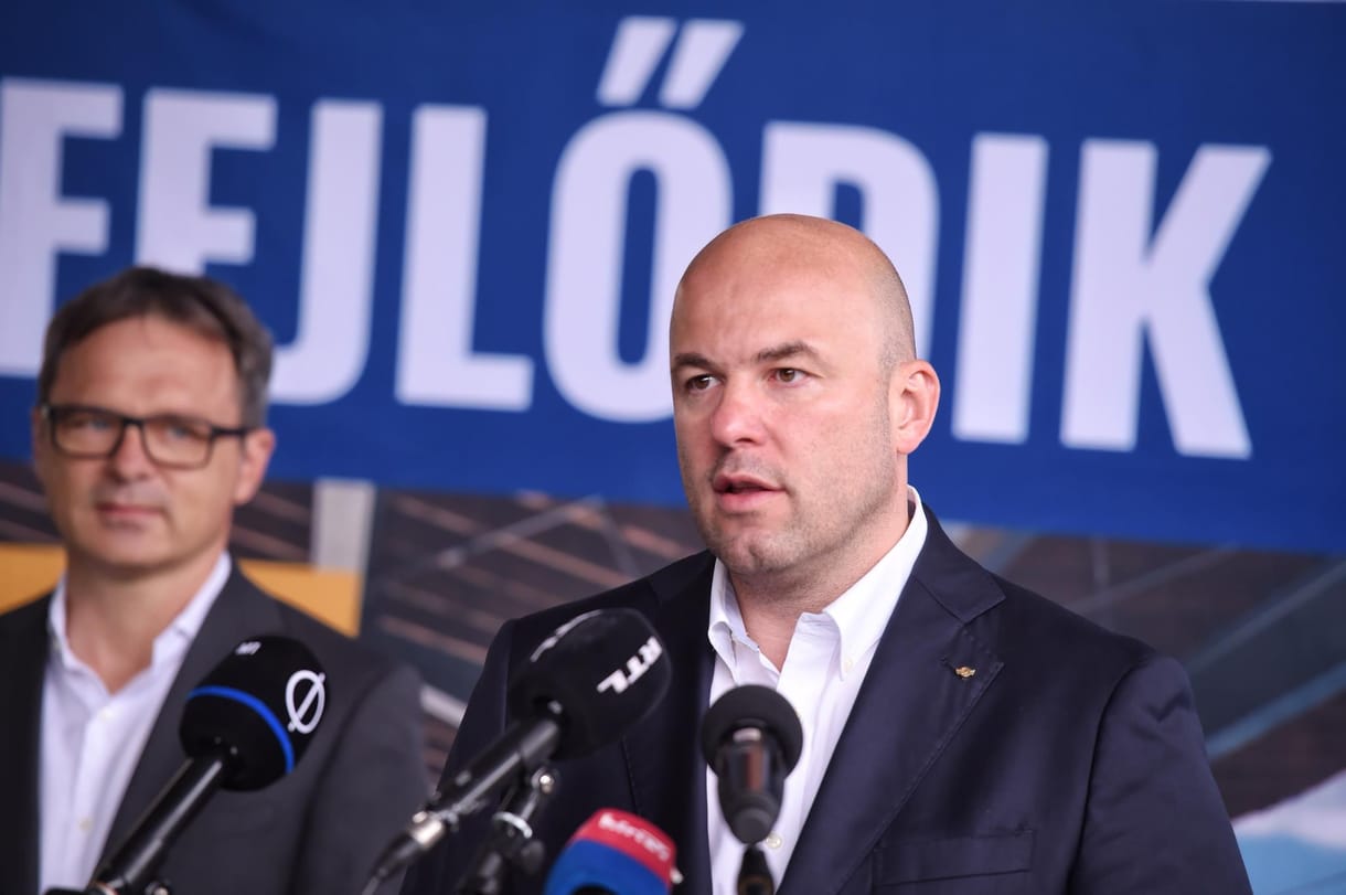 Soha nem látott színvonalú új magyar vasúti kocsikat ígér a MÁV 