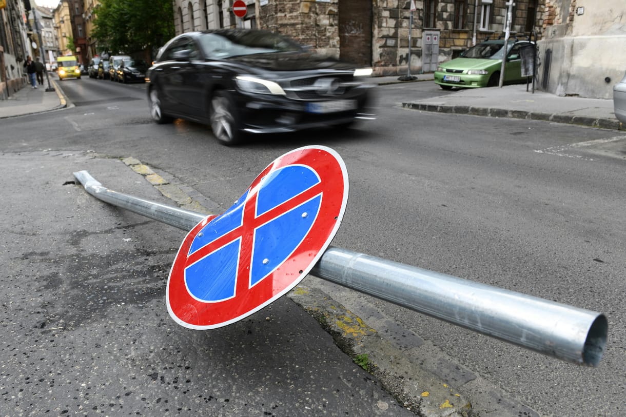 Évente tízezer sofőr megy utánképzésre, mert elvették a jogosítványát, vagy mert közel jár hozzá