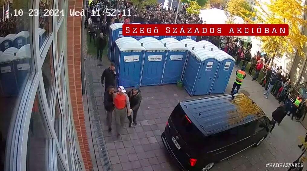Videón: tiltakozó táblával üdvözölte Orbán Viktort, a TEK-esek hurcolták el