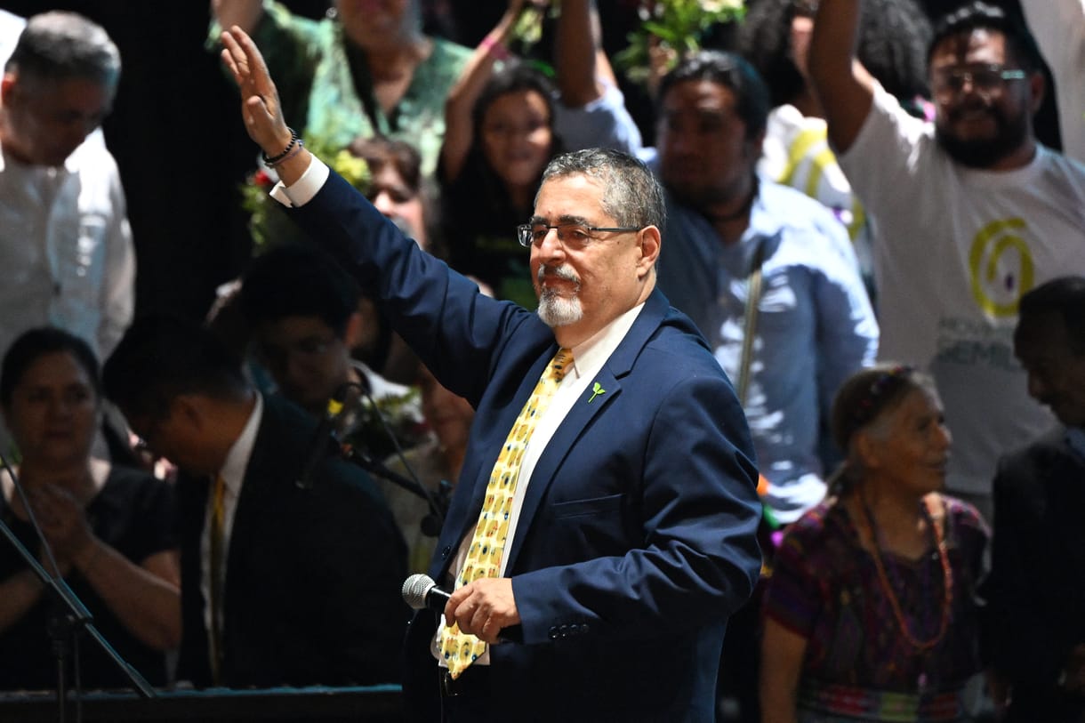 Az apja Guatemala legsikeresebb elnöke volt, a mai elit mégis kitaszítaná az új államfőt