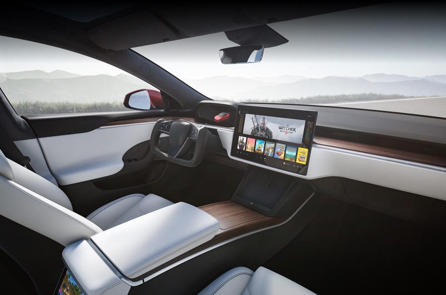 Megduplázódott a Tesla negyedéves bevétele, először egymilliárd dollár feletti a nyereségük
