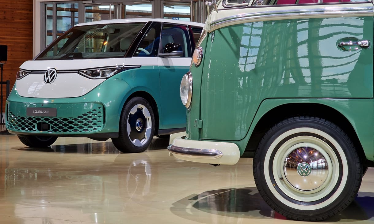 A méret a lényeg: bepattantunk az új 7 személyes elektromos VW-ba, a nyújtott ID. Buzzba
