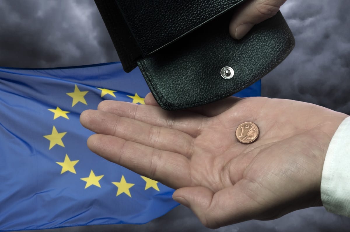 Még puszira adja a milliárdokat a kormány az EU-s pályázatok győzteseinek