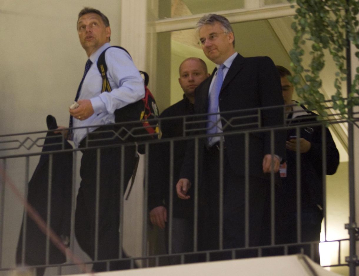 Orbán Viktor hátizsákkal