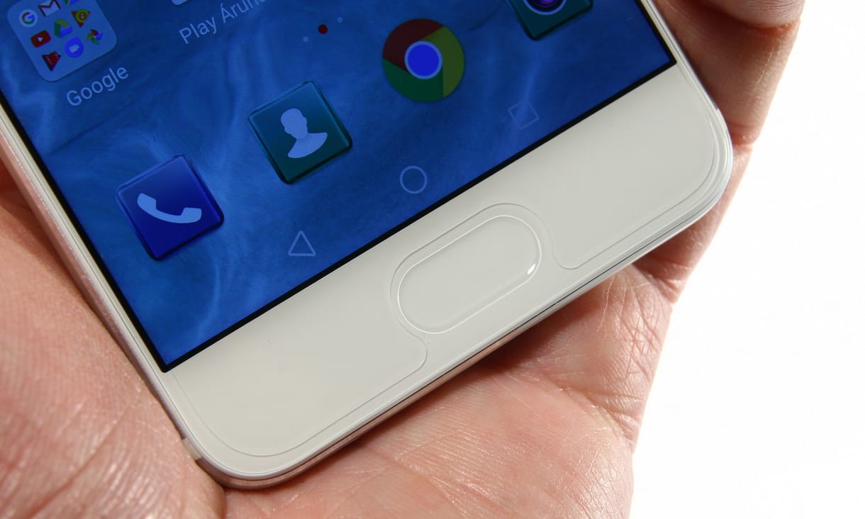 Betlizett az Apple Kínában, jól megy a Huawei