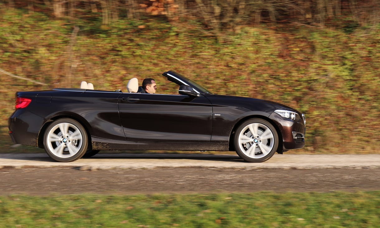 Télen kabriózni? Receptre írnánk fel mindenkinek - teszten a BMW 230i Cabrio