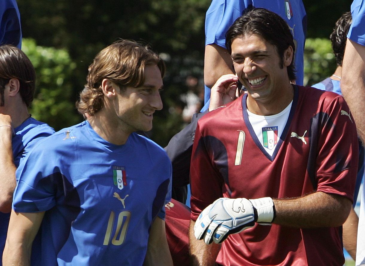 Totti érzelmes levélben búcsúzott Buffontól