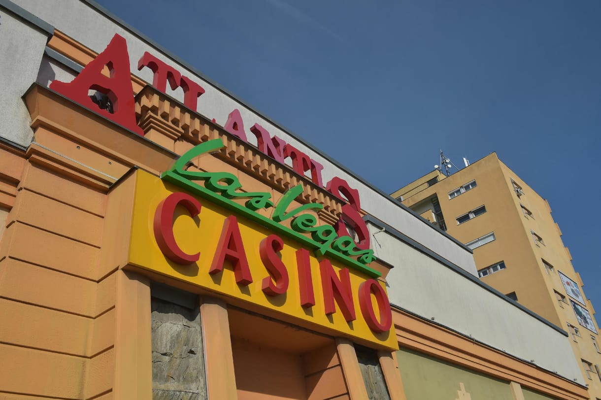 Az adómentesség művészete és a profitráta – látványosan jönnek fel a NER-cégek a HVG Top 500 rangsorában