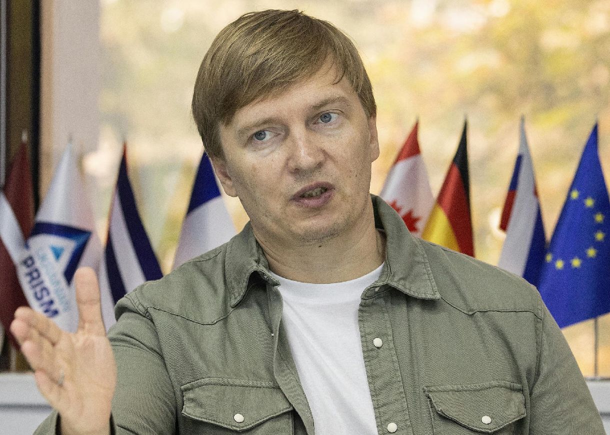 A Nyugat elvárja, hogy győzzünk, de nem ad hozzá elég fegyvert – Hennagyij Makszak ukrán elemző a háborúról