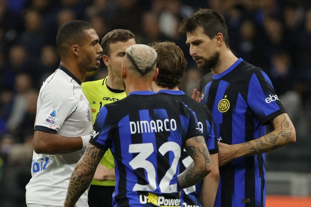 Kitették az olasz keretből Acerbit, akit rasszizmussal vádol a Napoli védője