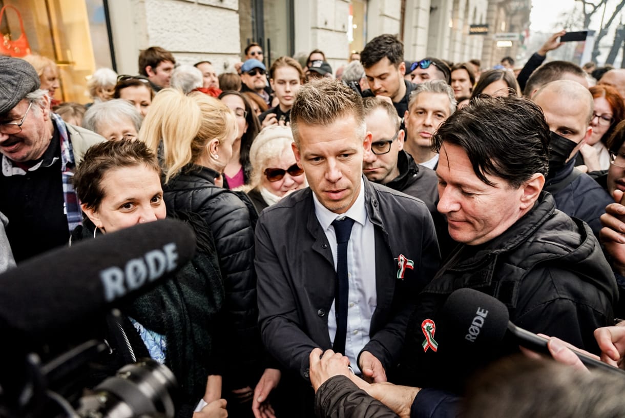 Ezt kell tennie Magyar Péternek, ha el akar indulni a júniusi választásokon