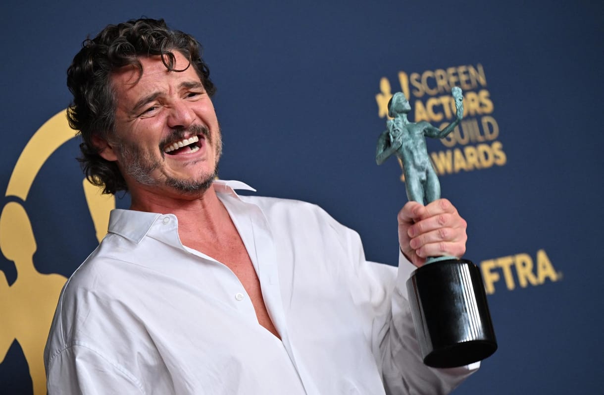 Pedro Pascal spiccesen vette át díját a SAG-gálán