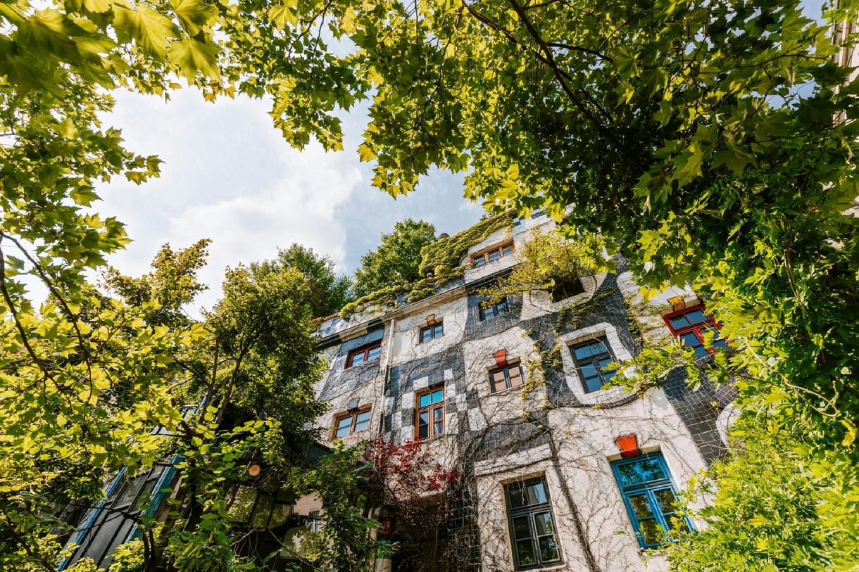 A Hundertwasser Múzeum is megkapta az osztrák ökocímkét, amelyet névadója rajzolt meg