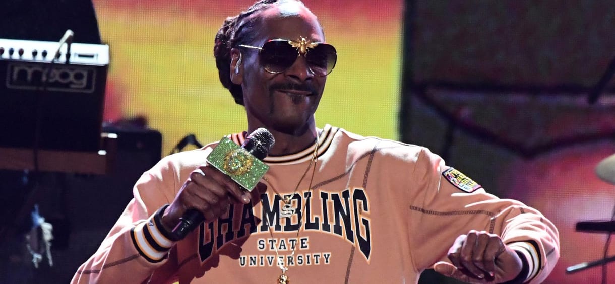 Snoop Dogg befüvezett a Fehér Ház előtt, aztán elküldte Trumpot a francba - videó