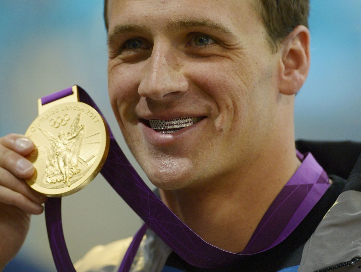 Egy leszakított vécéajtó miatt találták ki az amerikai olimpikonok, hogy kirabolták őket