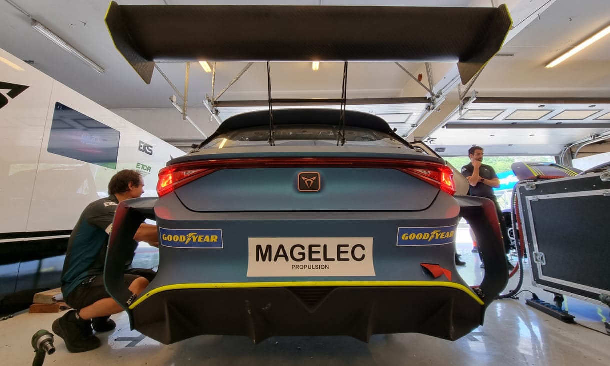 Benzin, villany, gázolaj: igazi motorsport ünnep zajlik a Hungaroringen - fotógaléria