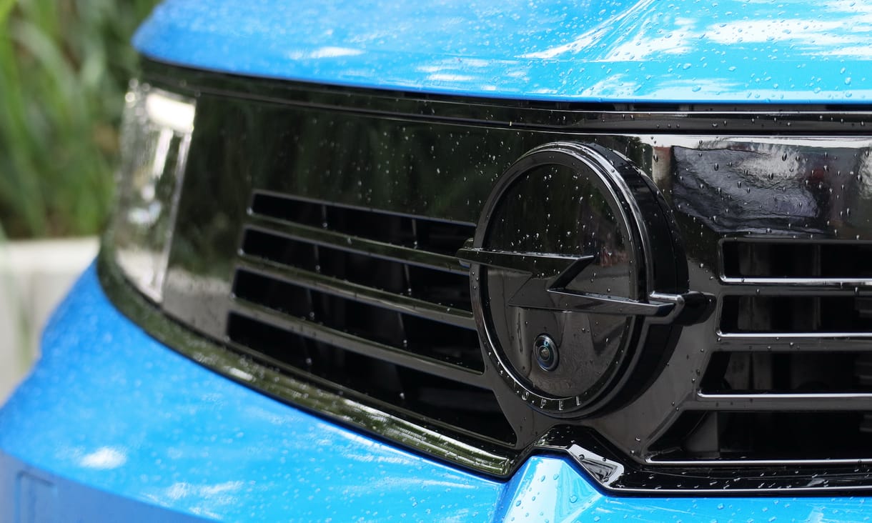 Dízel és elektromos Astra kombival, friss modellekkel újít Magyarországon az Opel