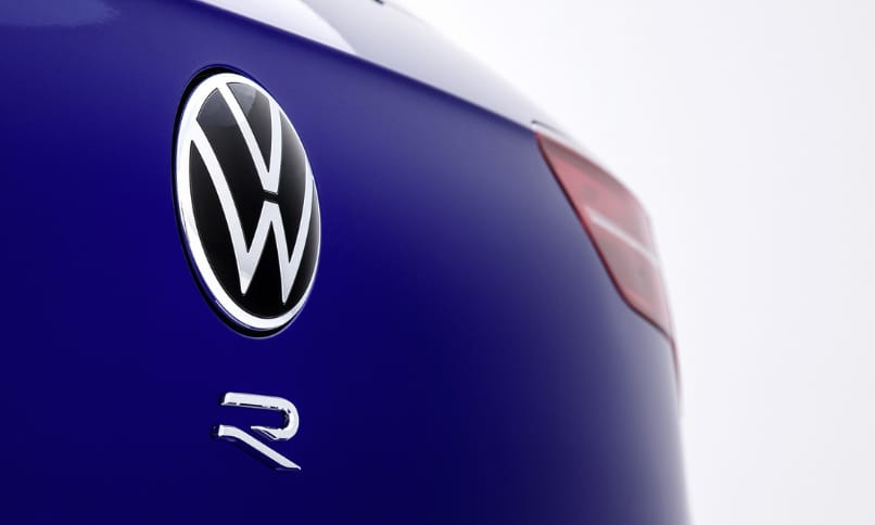 Szolid tuningot kapott a 320 lovas új VW Golf R
