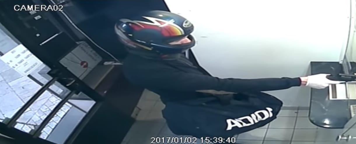 Majdnem kiraboltak egy budapest pénzváltót, de aztán inkább nem