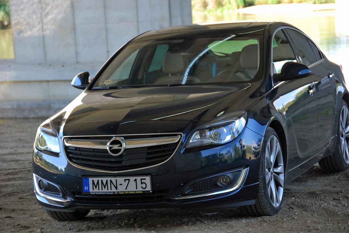Opel Insignia 1.6 Turbo teszt: egyre inkább business class 
