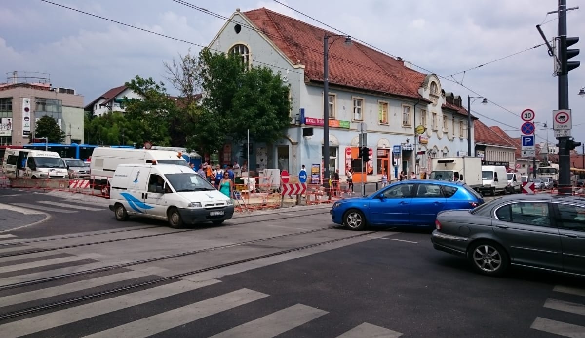 Bús Balázs: Függesszék fel a közteres kamerák miatti bírságolási ügyeket