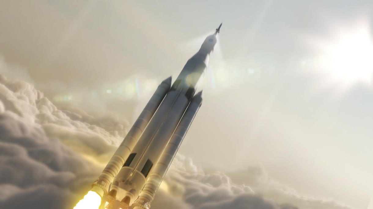 Kigördült a helyére a NASA valaha épült legnagyobb és legerősebb rakétája