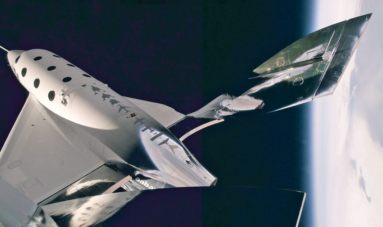 Hangsebesség x2: minden eddiginél gyorsabban és magasabbra repült a Virgin Galactic gépe