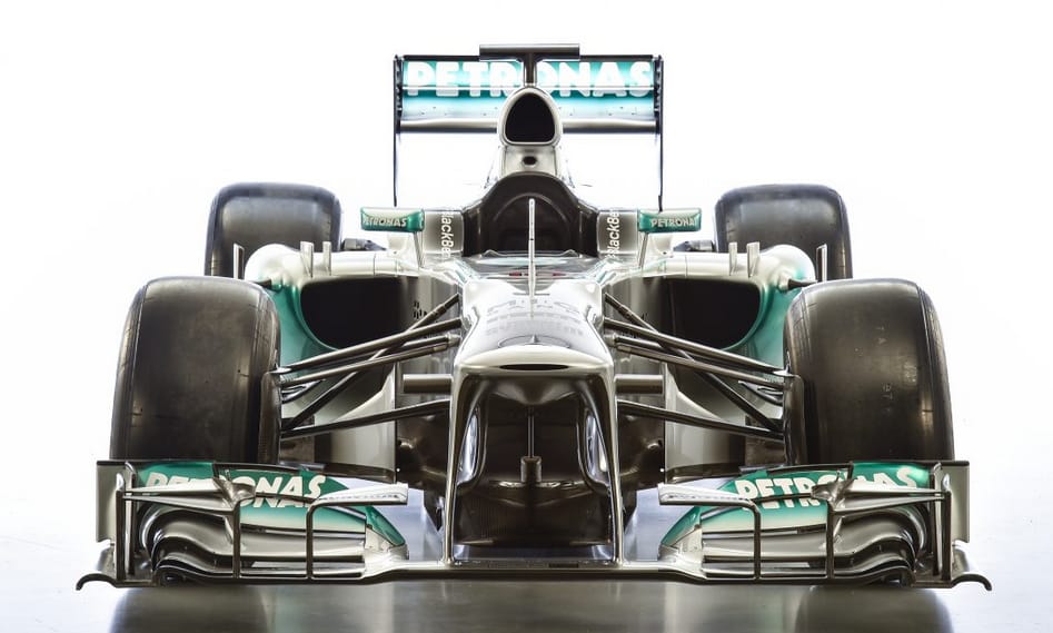 Eladó Hamilton legendás F1-autója, amivel a Hungaroringen nyert