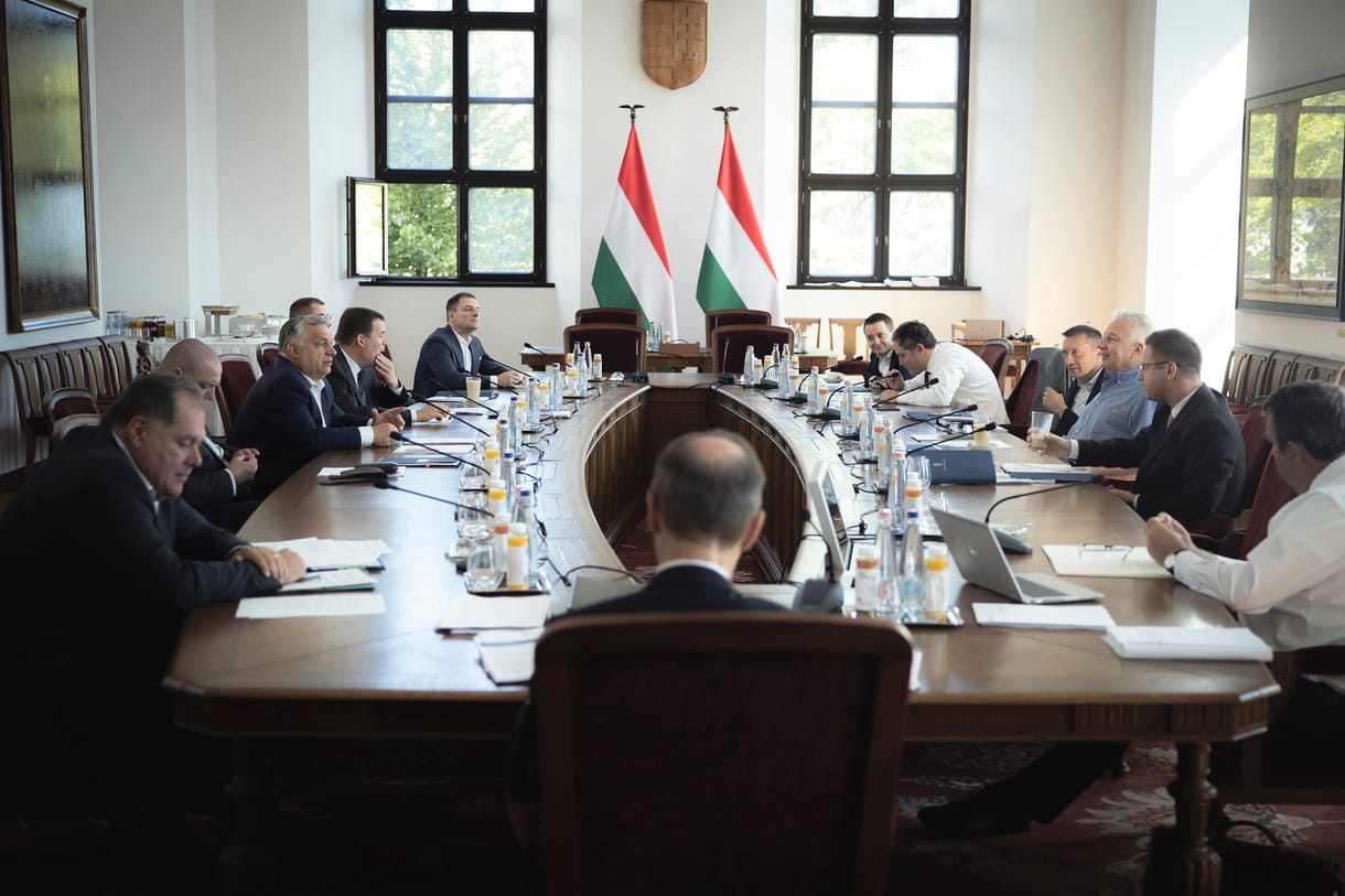 Energia-veszélyhelyzet miatt összehívta a kormánykabinetet Orbán Viktor