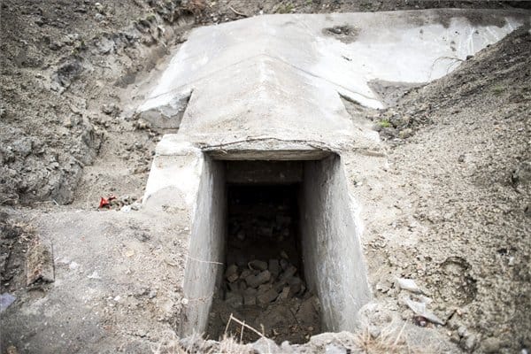 Itt vannak az újabb fotók a csepeli óvoda udvarán kiásott háborús bunkerről