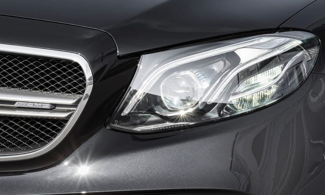 80-as táblánál 244 km/h-val fotóztak le egy Mercedes-AMG-t