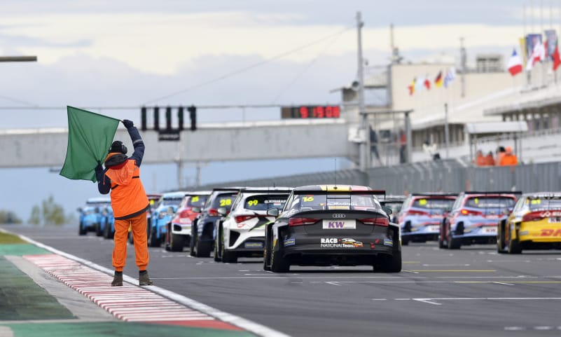 Ingyenes hétvége a Hungaroringen Michelisszel, villany versenyautókkal és kamionokkal