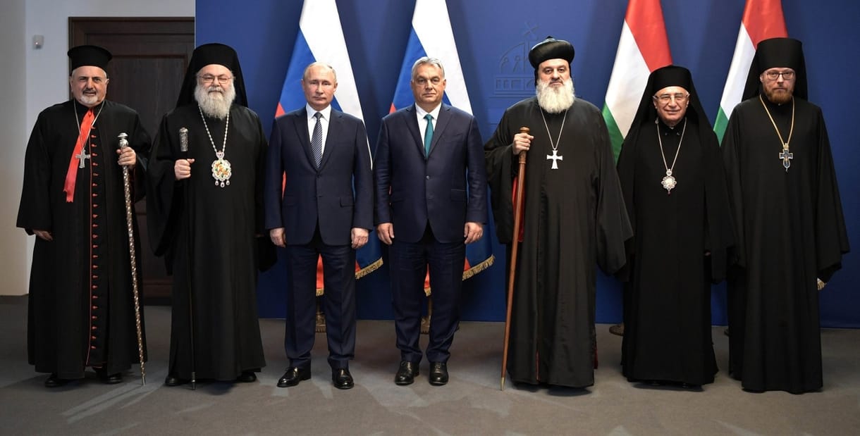 Buda Péter: A szent és a (nagyon) profán – Isten mentsen minket a rá hivatkozó propagandistáktól