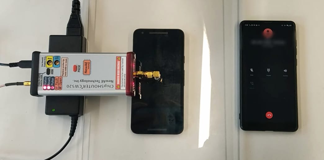 Nehéz elhinni és kicsit ijesztő: érintés nélkül is vezérelhető a telefonok érintőképernyője