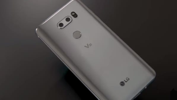 Bejelentették az LG V30-at