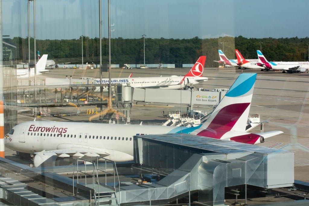 Több száz járatát törölte csütörtökön az Eurowings a pilótasztrájk miatt