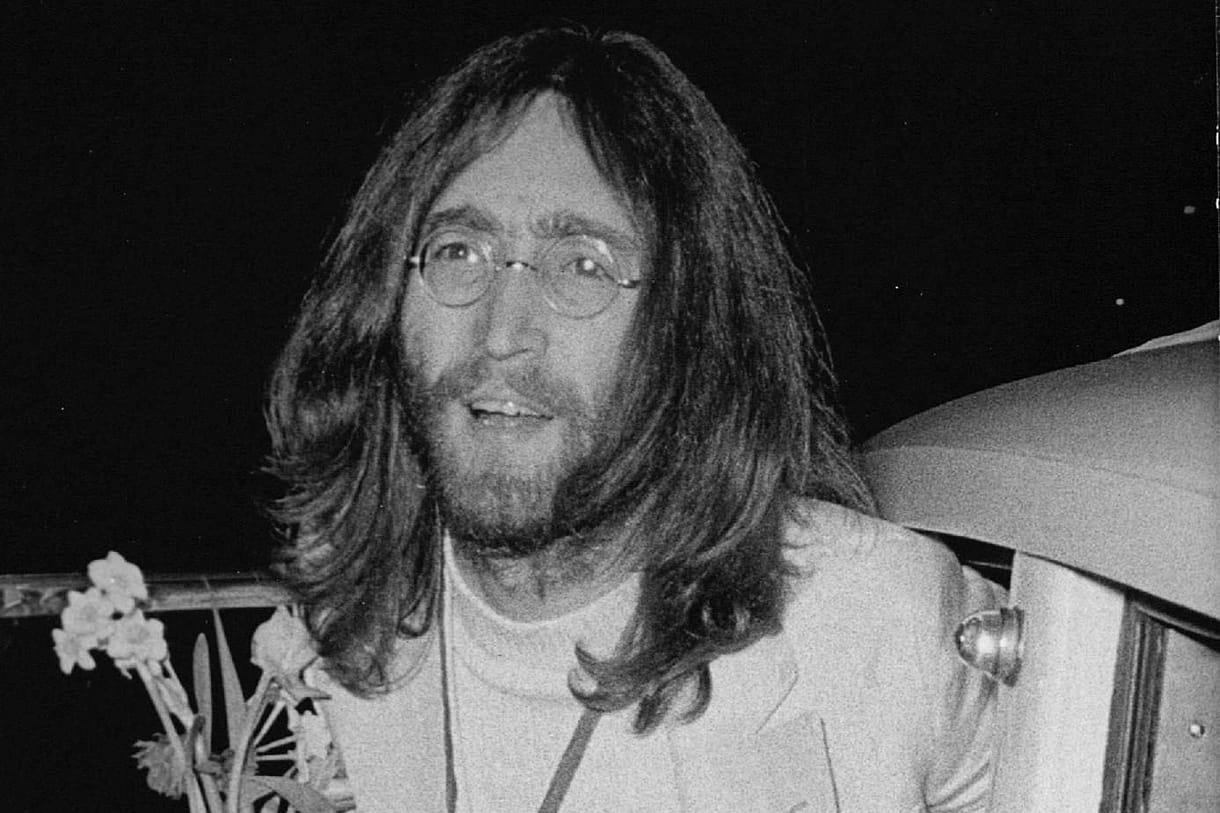 Egy ismeretlen dalt is elénekelt John Lennon néhány dán diáknak 1970-ben: eladó a hangfelvétel