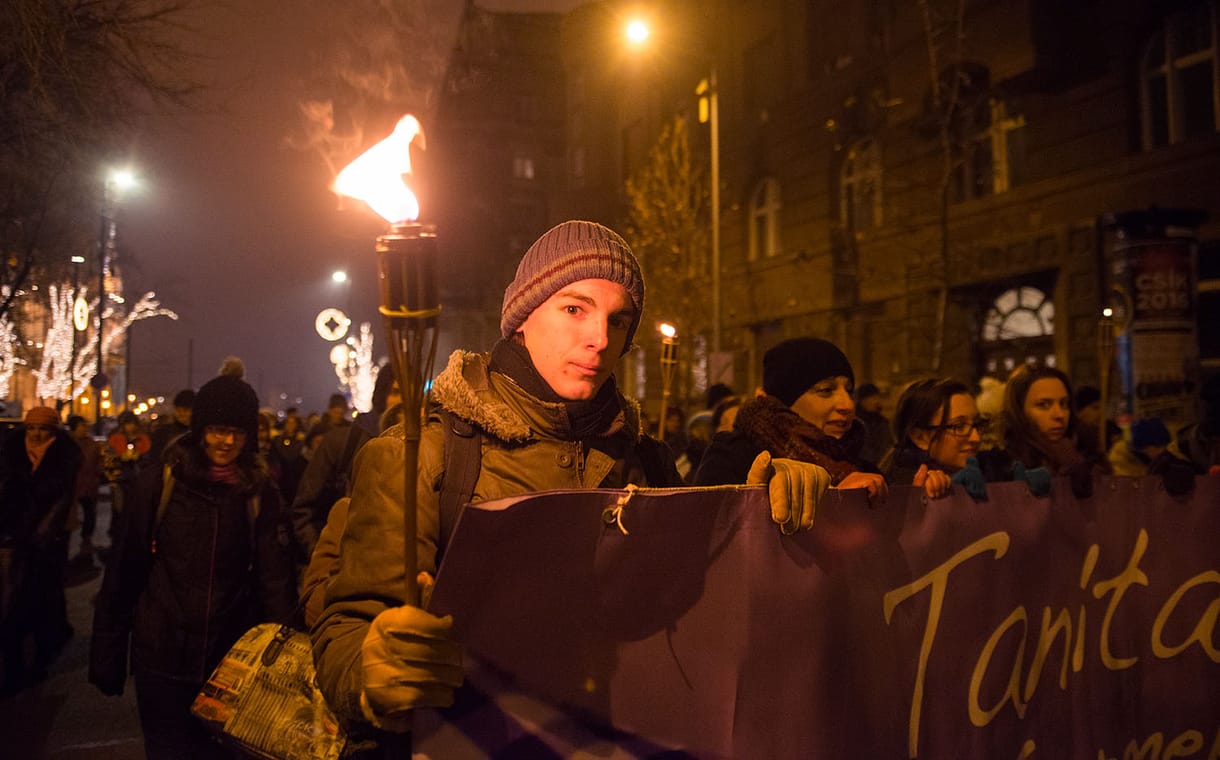 Több magyar szerint hasznosabbak a civil szervezetek, mint ahogy a kormány gondolja