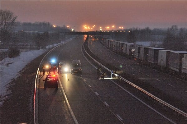 Fotó: órákig zárva volt az M5-ös