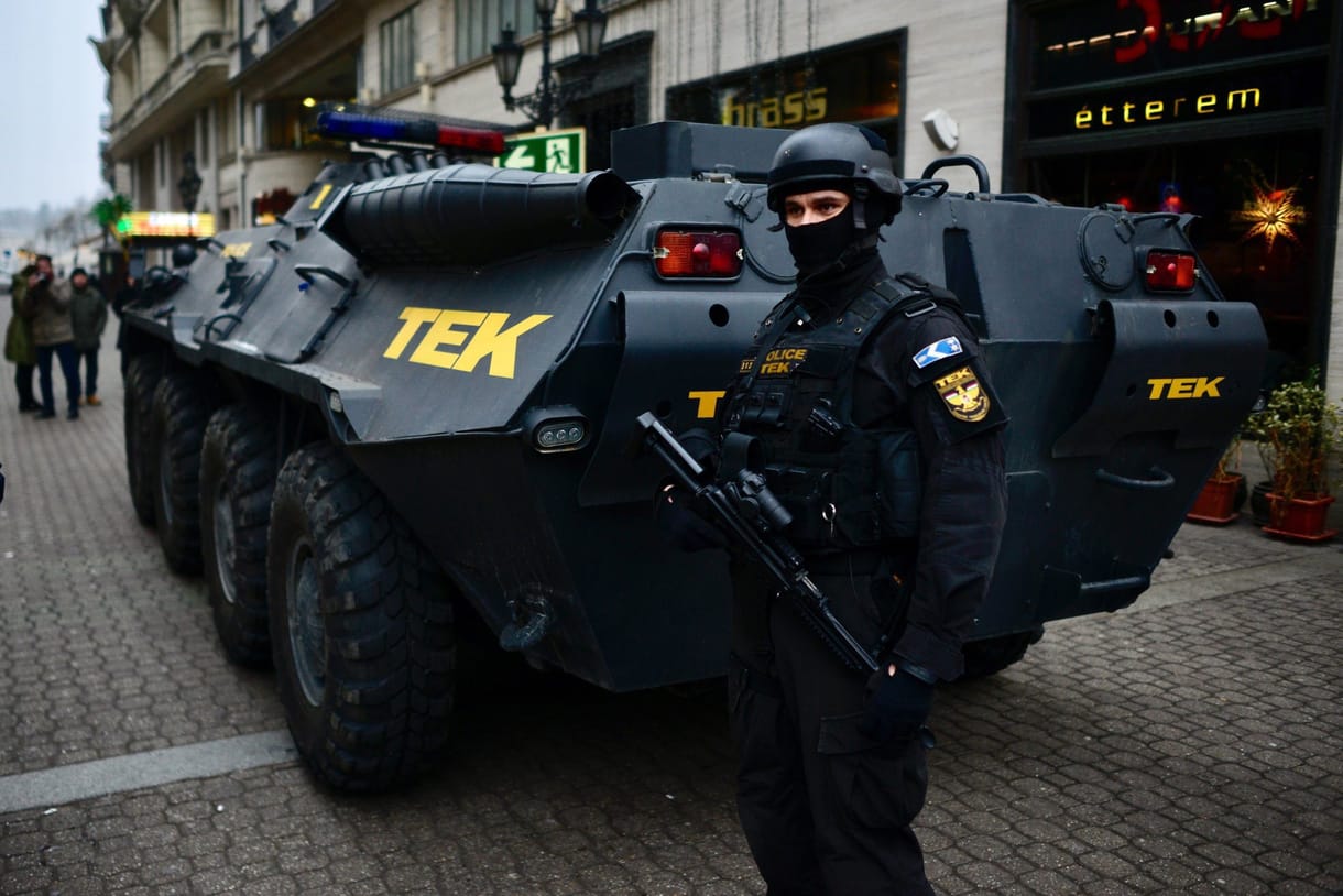 Magyar Nemzet: Orbán Viktor kérésére magasabb fokozatra emelték a terrorkészültséget Magyarországon