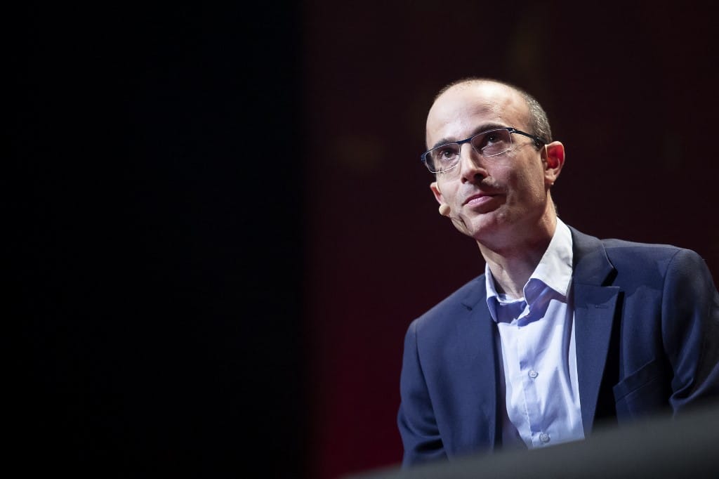 Harari: A mesterséges intelligenciák egyelőre idióta tudósok, de ha rosszul alakulnak a dolgok, okozhatnak katasztrófát